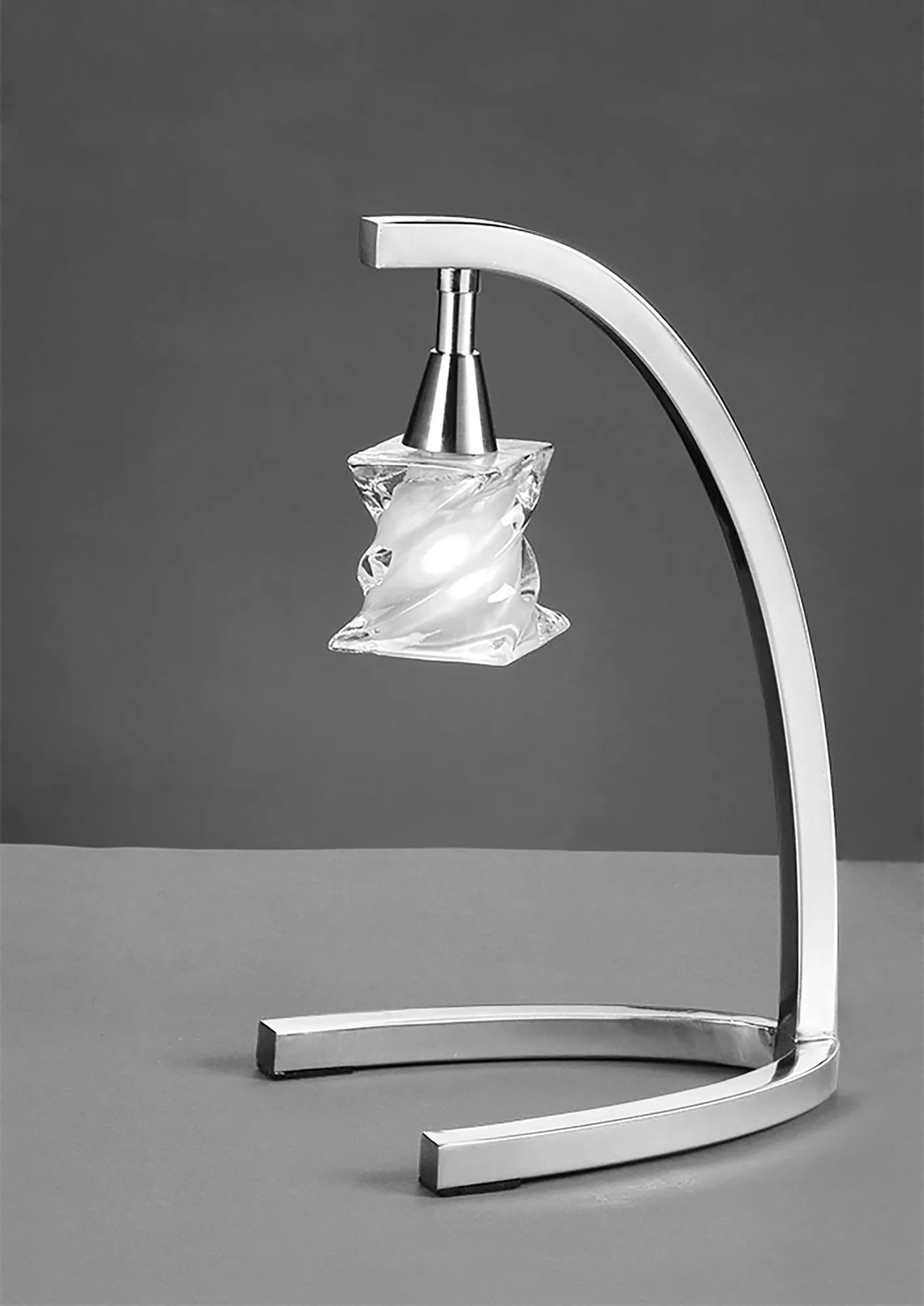 Salomon Table Lamps Mantra Armed Table Lamps